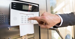Установка охранной сигнализации в офисе в Сосновом Боре от Видео — цена от 3758 руб., сигнализация в офисе под ключ